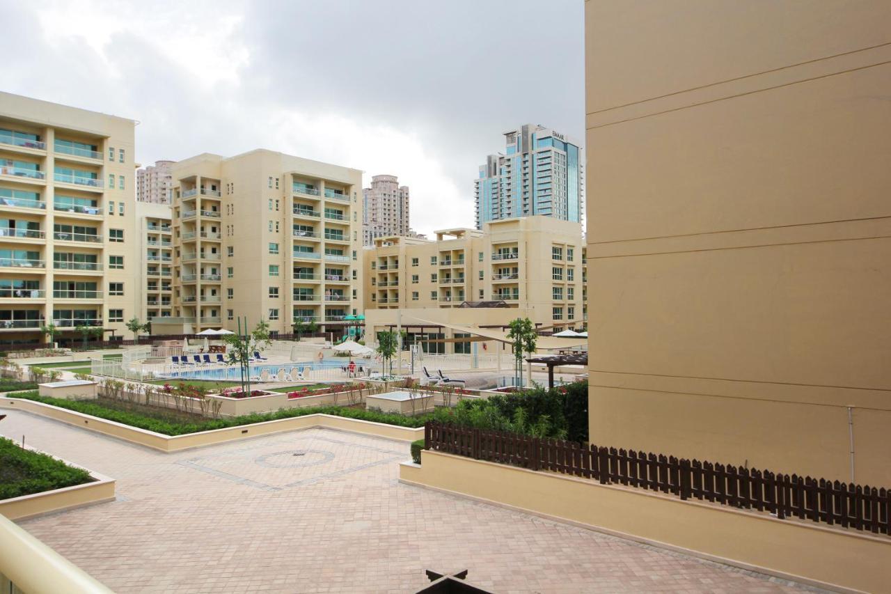 New Arabian Al Dhafra 2 The Greens 1 Br Dubai Exterior photo